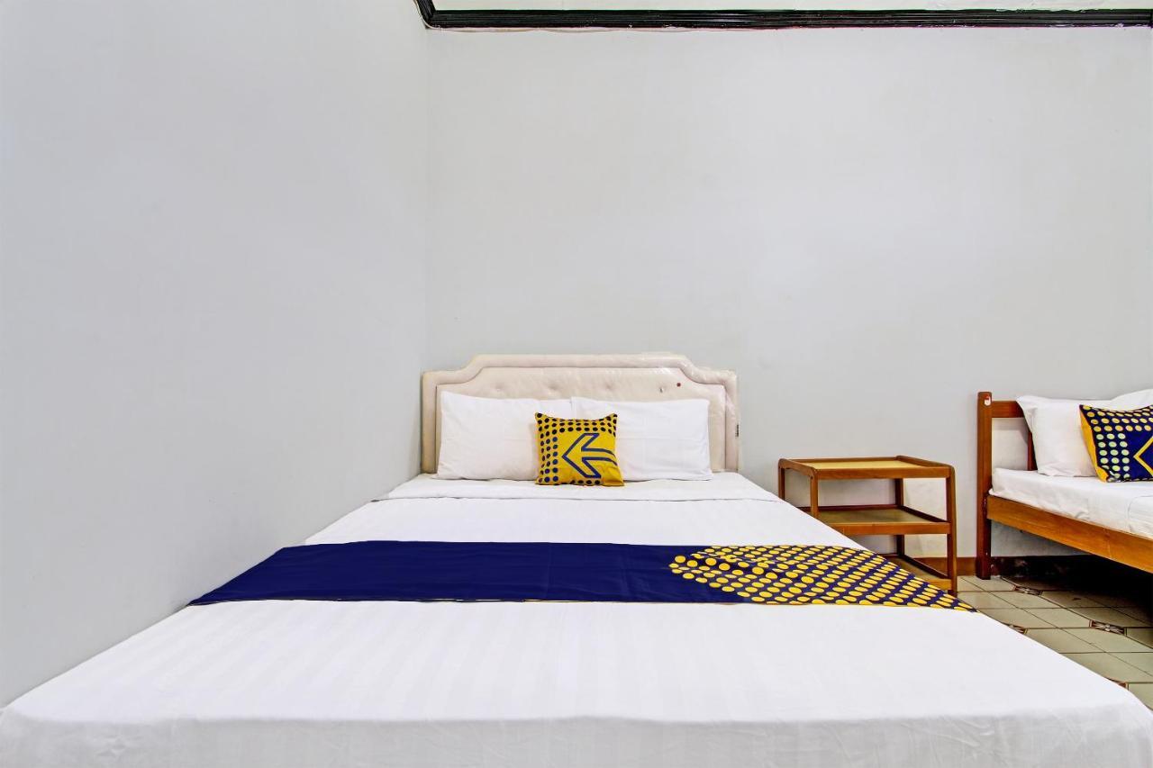 Spot On 92623 Mw 46 Guesthouse Pakualaman Экстерьер фото